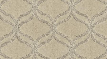 Soft carpet in beige with arabesque pattern 